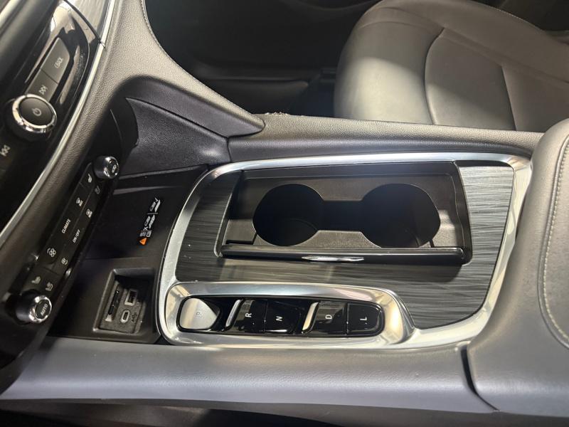 used 2024 Buick Enclave car, priced at $36,999