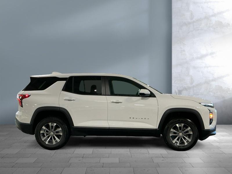 new 2026 Chevrolet Equinox car, priced at $33,419