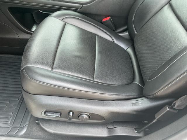 used 2023 GMC Acadia car, priced at $30,490