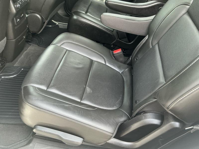 used 2023 GMC Acadia car, priced at $30,490