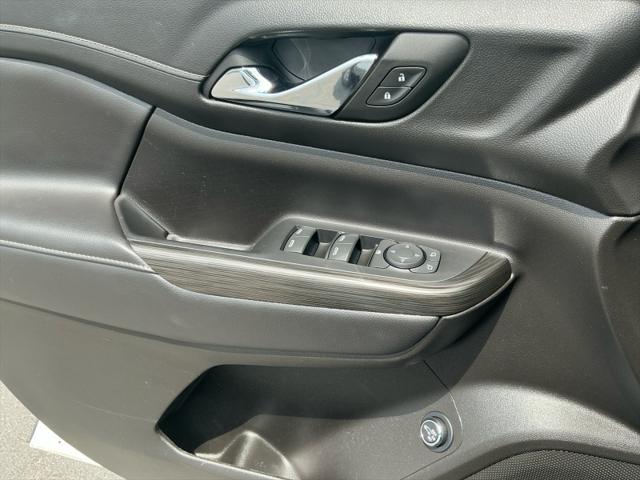 used 2023 GMC Acadia car, priced at $30,490