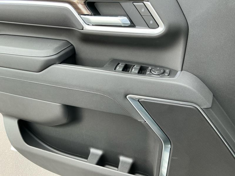 new 2025 Chevrolet Silverado 2500 car, priced at $76,904