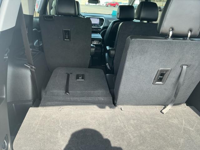 used 2023 GMC Acadia car, priced at $32,999