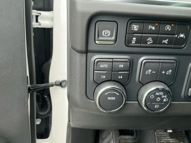 new 2025 Chevrolet Tahoe car, priced at $89,990