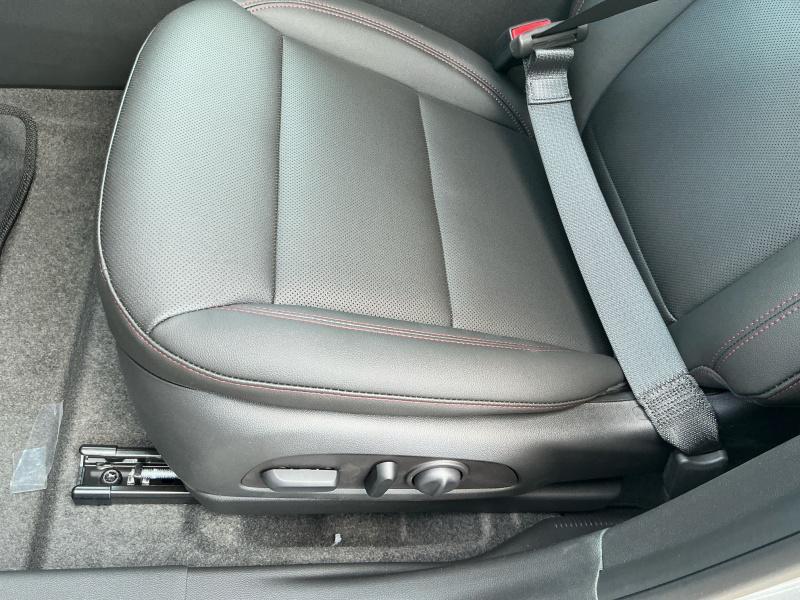 new 2025 Chevrolet Trax car, priced at $27,984