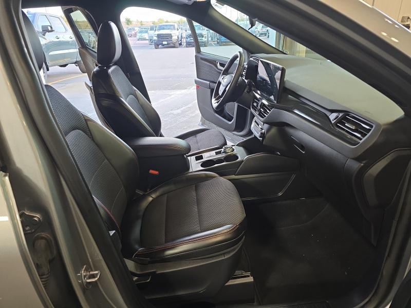 used 2024 Ford Escape car, priced at $25,999