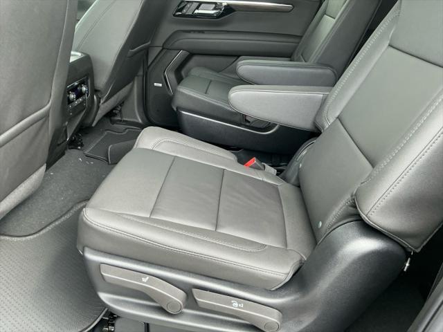 new 2025 Chevrolet Suburban car, priced at $74,669
