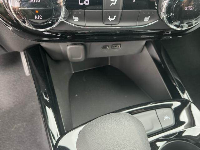 new 2025 Chevrolet Trax car, priced at $25,884