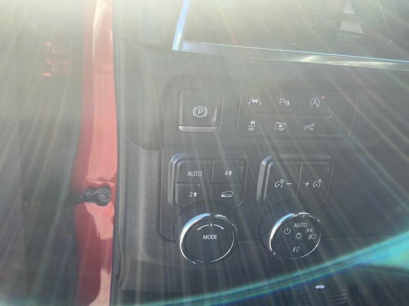 used 2025 Chevrolet Suburban car, priced at $73,490