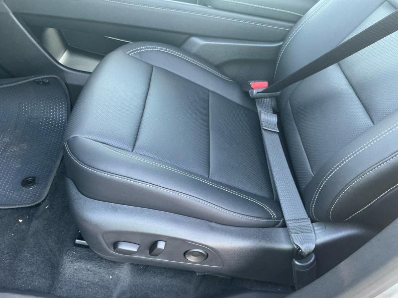 new 2025 Chevrolet Traverse car, priced at $48,594