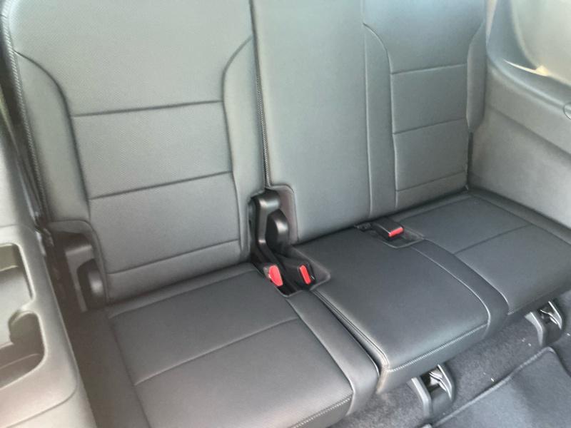 new 2025 Chevrolet Traverse car, priced at $48,594