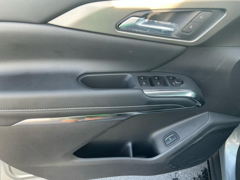 new 2025 Chevrolet Traverse car, priced at $48,594