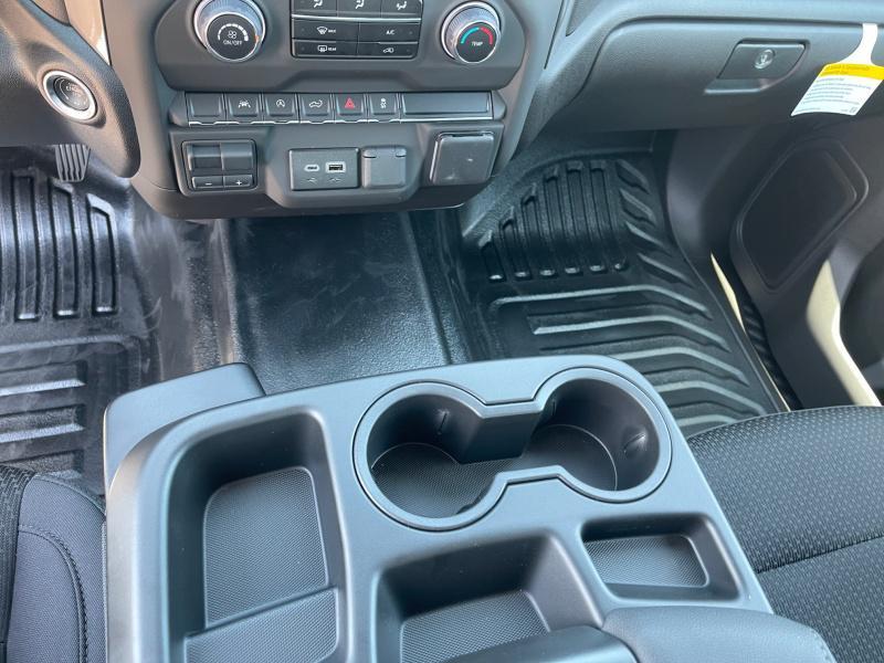 new 2025 Chevrolet Silverado 1500 car, priced at $46,104