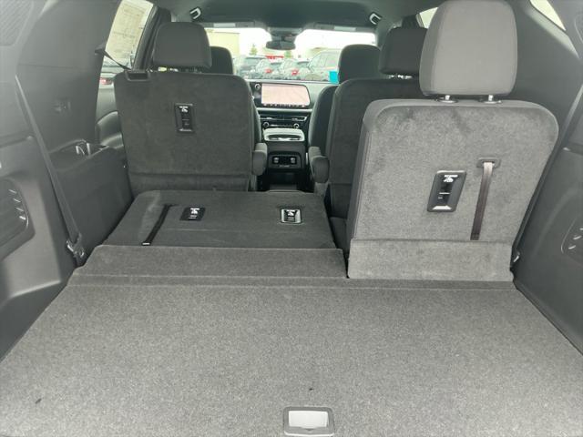 new 2025 Chevrolet Traverse car, priced at $45,094