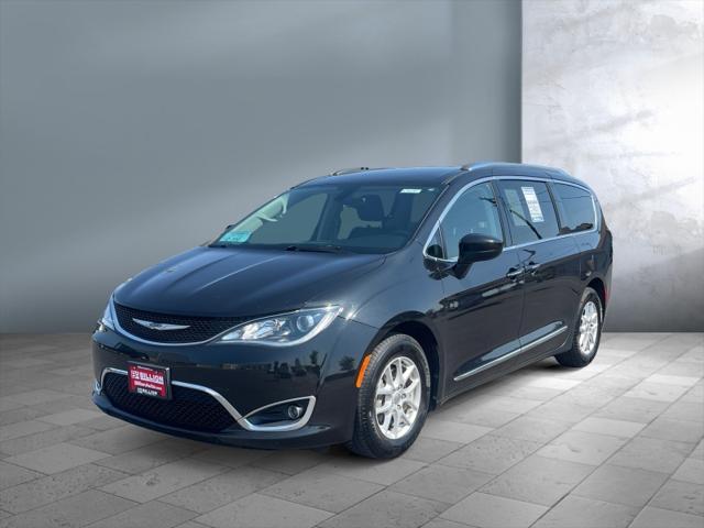 used 2020 Chrysler Pacifica car, priced at $20,999