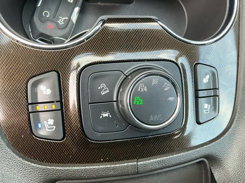 used 2023 GMC Acadia car, priced at $33,999