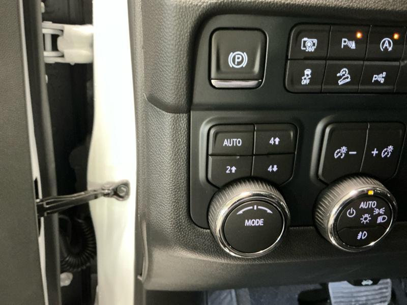 new 2026 Chevrolet Suburban car, priced at $82,639