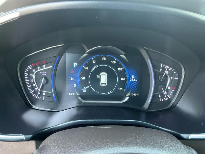 used 2020 Hyundai Santa Fe car, priced at $24,990