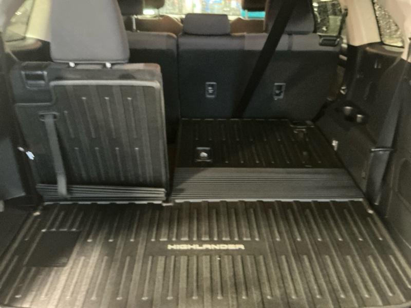 used 2023 Toyota Highlander car, priced at $35,870
