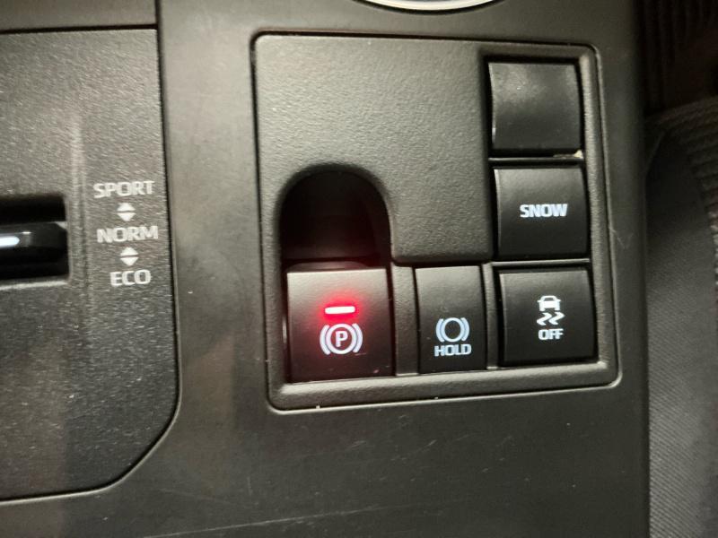 used 2023 Toyota Highlander car, priced at $35,870