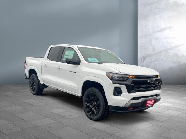 new 2024 Chevrolet Colorado car, priced at $45,990