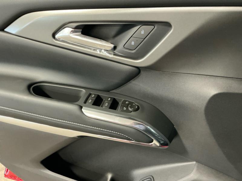 new 2026 Chevrolet Traverse car, priced at $50,099