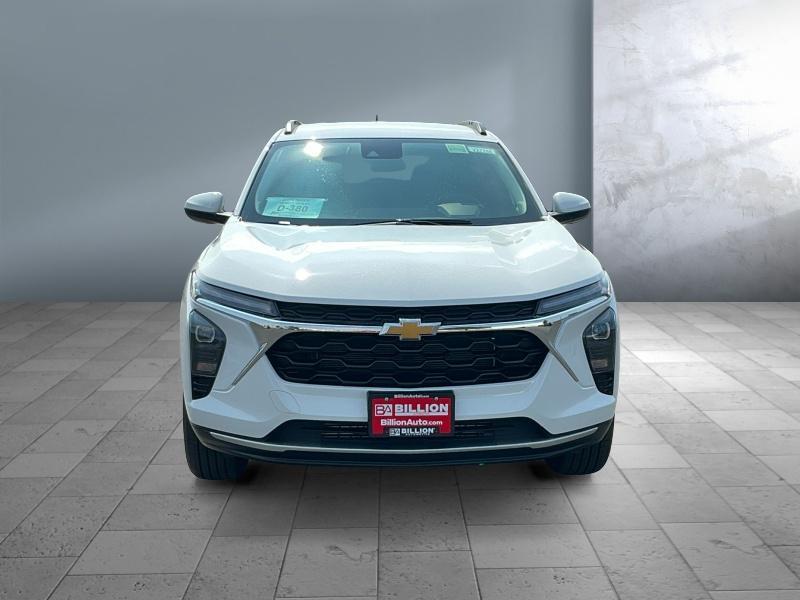 new 2025 Chevrolet Trax car, priced at $26,879