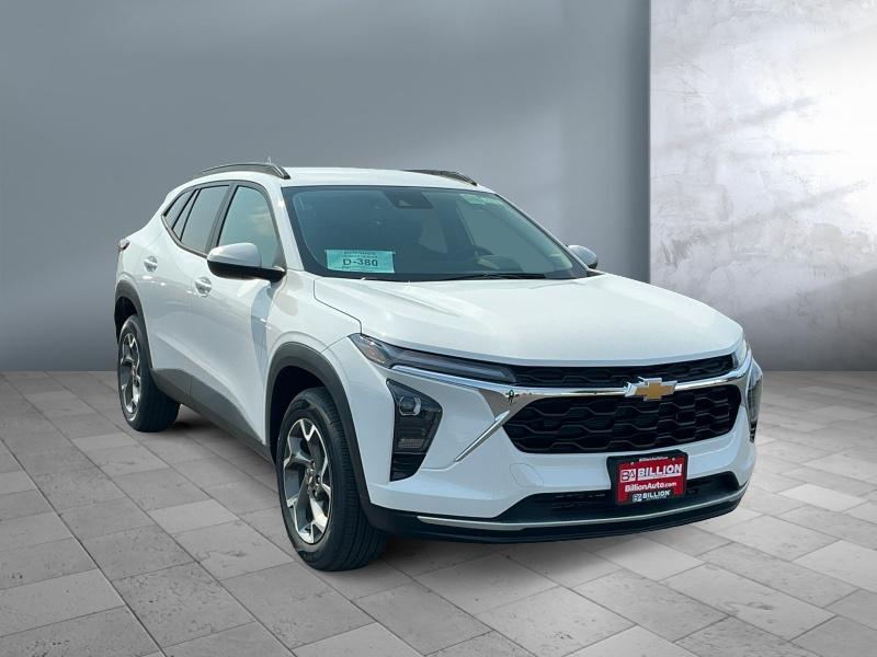 new 2025 Chevrolet Trax car, priced at $26,879