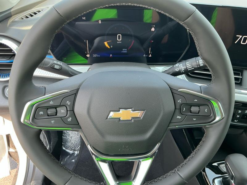 new 2025 Chevrolet Trax car, priced at $26,879