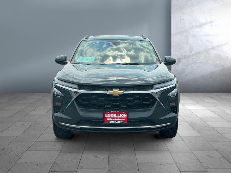 new 2025 Chevrolet Trax car, priced at $25,990