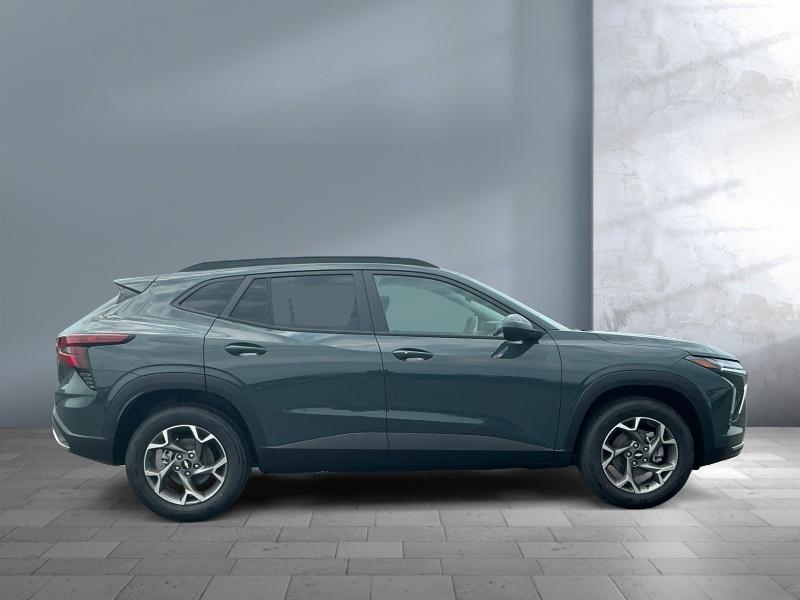 new 2025 Chevrolet Trax car, priced at $25,990