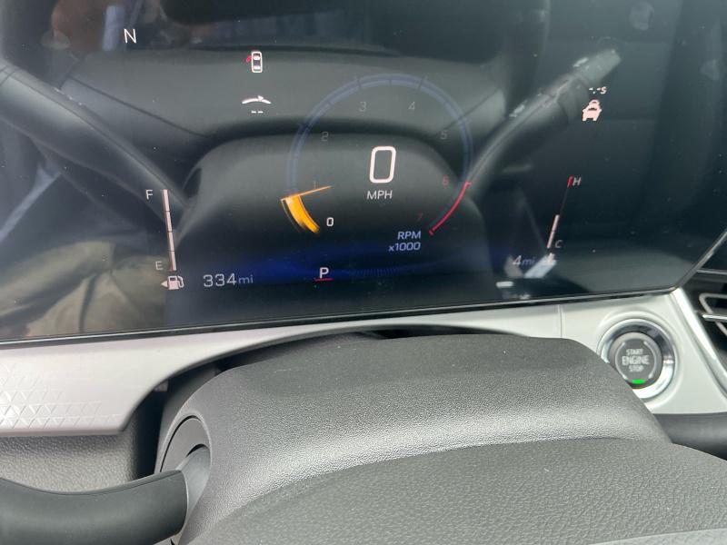 new 2025 Chevrolet Trax car, priced at $25,990