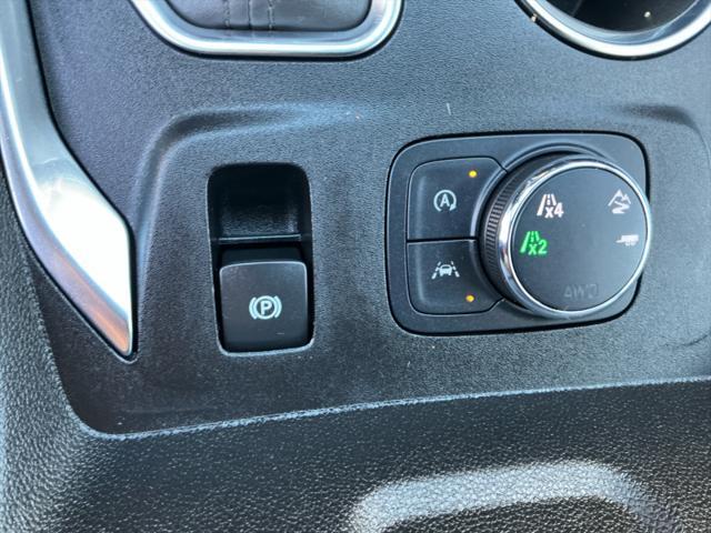 used 2023 Chevrolet Traverse car, priced at $37,990