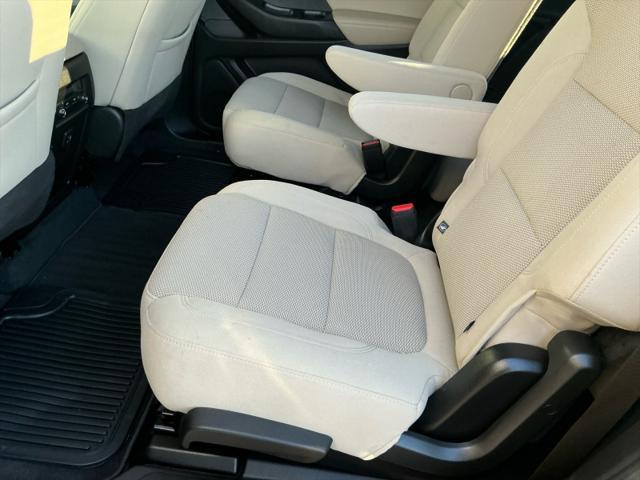 used 2023 Chevrolet Traverse car, priced at $37,990