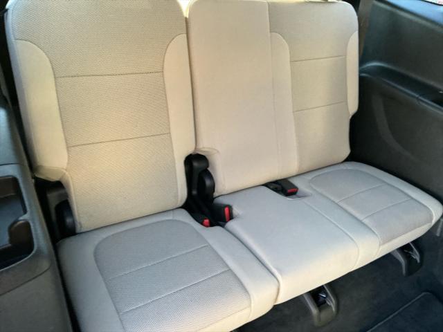used 2023 Chevrolet Traverse car, priced at $37,990