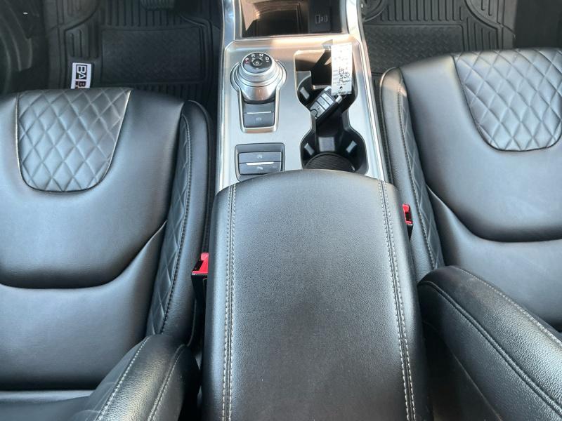 used 2024 Ford Edge car, priced at $30,999