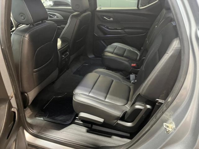 used 2023 Chevrolet Traverse car, priced at $33,999