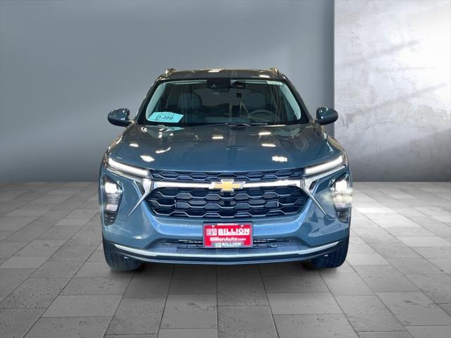 new 2025 Chevrolet Trax car, priced at $25,384