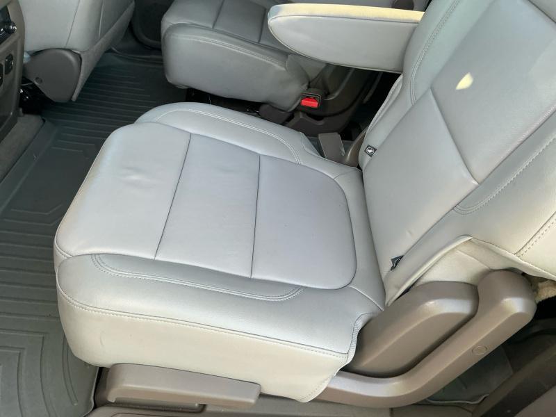 used 2020 Chevrolet Traverse car, priced at $27,980