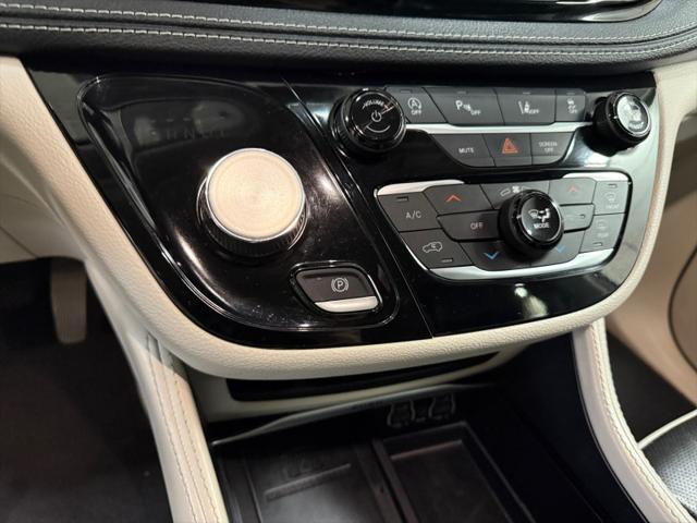 used 2023 Chrysler Pacifica car, priced at $29,999