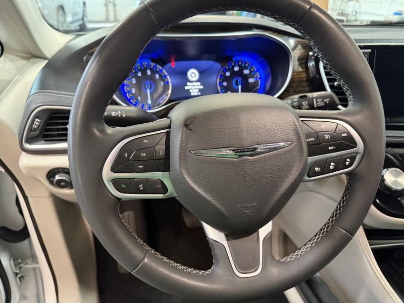 used 2023 Chrysler Pacifica car, priced at $28,999