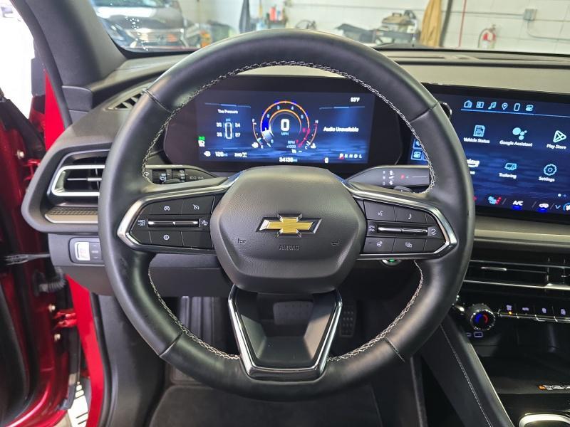 used 2025 Chevrolet Traverse car, priced at $40,999