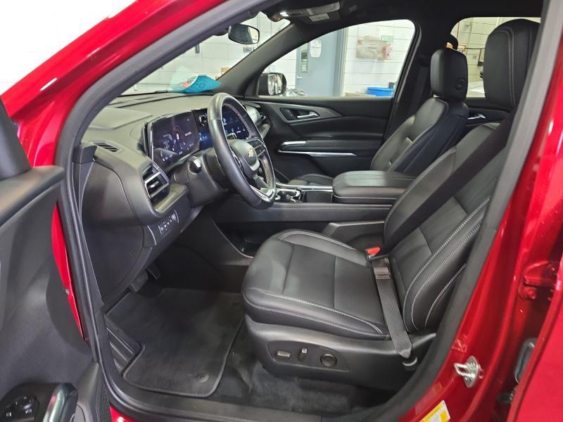 used 2025 Chevrolet Traverse car, priced at $40,999