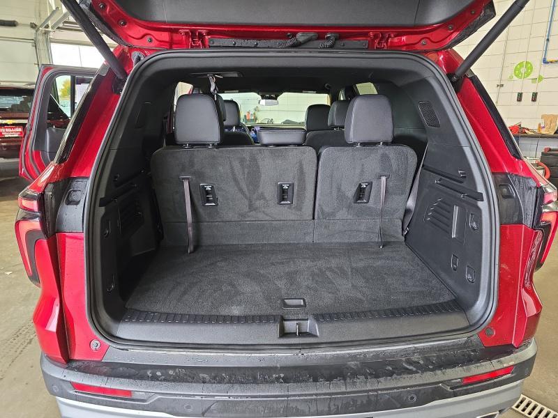 used 2025 Chevrolet Traverse car, priced at $40,999