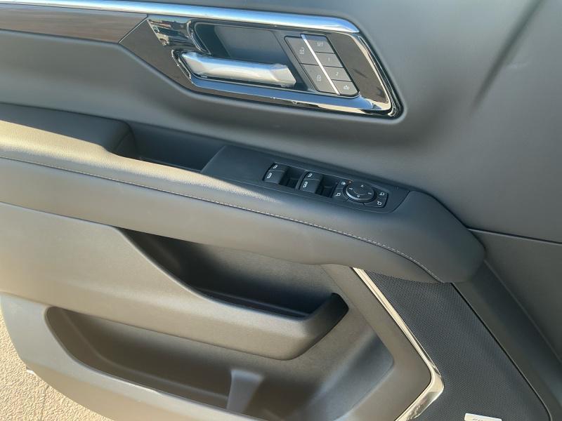 new 2026 Chevrolet Suburban car, priced at $81,934