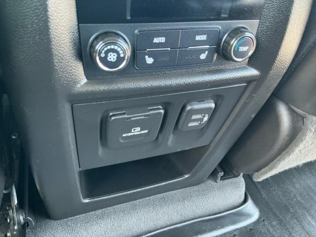 used 2020 Chevrolet Traverse car, priced at $28,999