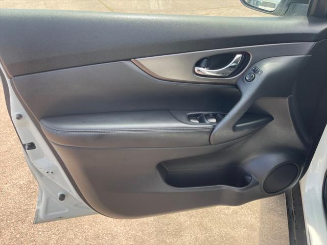 used 2016 Nissan Rogue car, priced at $12,999