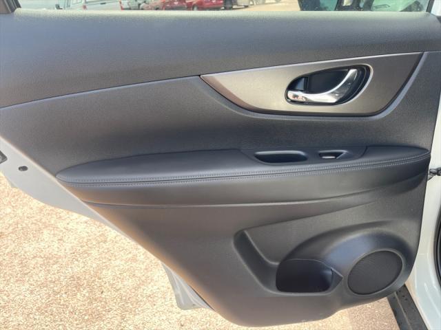 used 2016 Nissan Rogue car, priced at $12,999