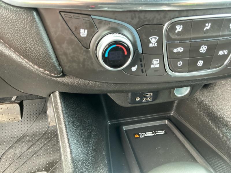 used 2023 Chevrolet Traverse car, priced at $40,995