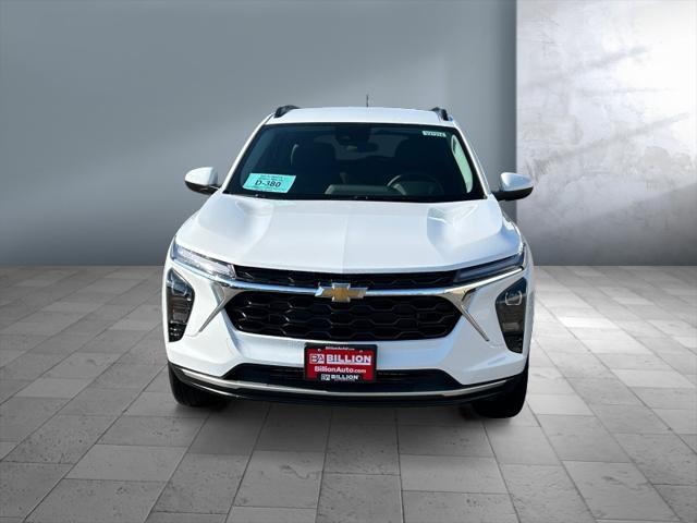 new 2025 Chevrolet Trax car, priced at $25,634